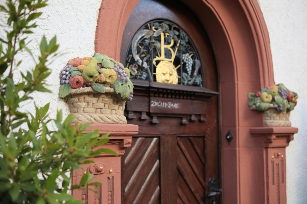 Bio-Weingut, Gaestehaus Und Kraeuterhof Flomborn Exterior foto